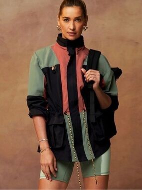 NWT Khloé Edit Fabletics The Heights Cargo Jacket Sz small